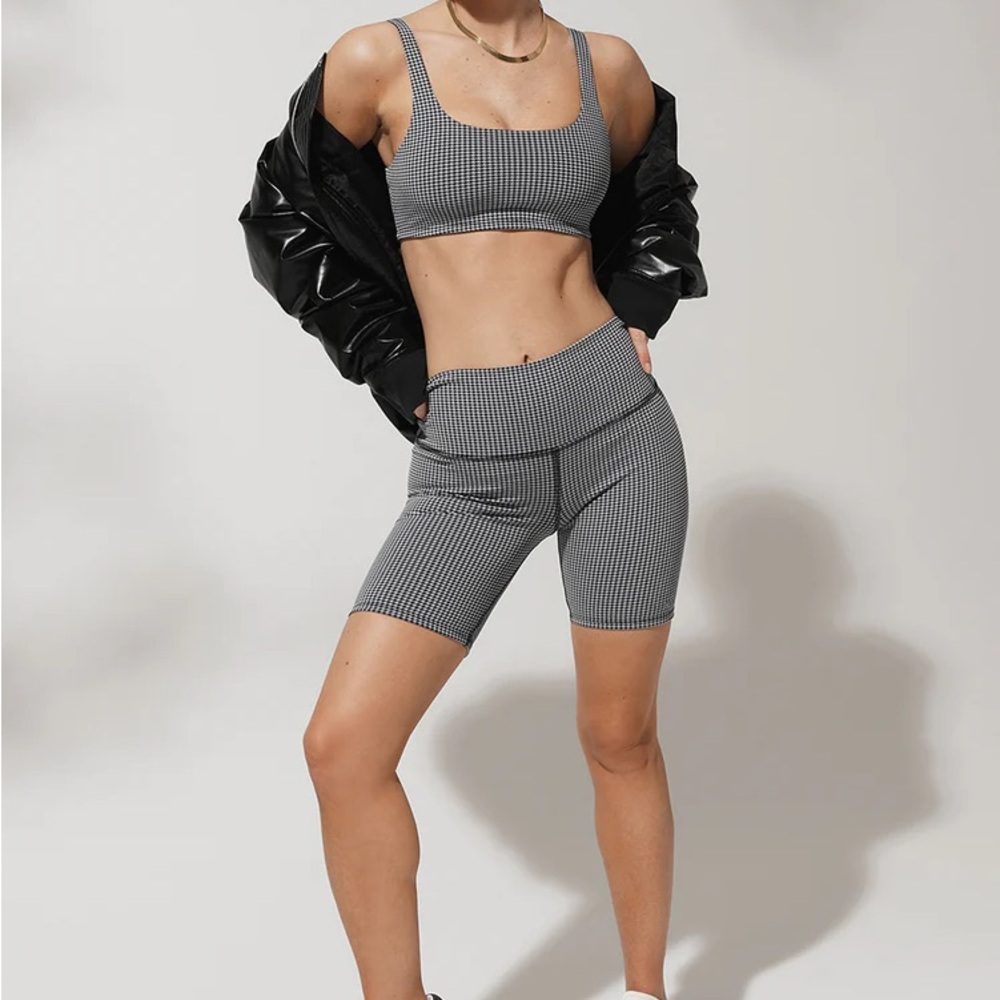 Alo Yoga Houndstooth Biker Shorts